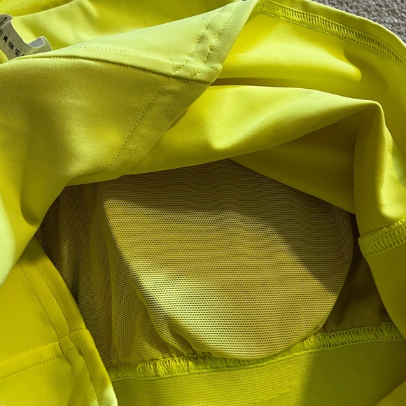 Lululemon sports bra - Picture 3 of 4